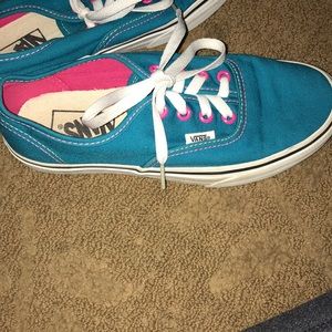 Dark teal with pink loop holes good condition